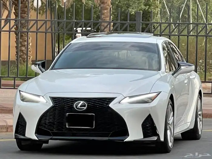 لكزس-IS300-2023(ممشي39الف) 4