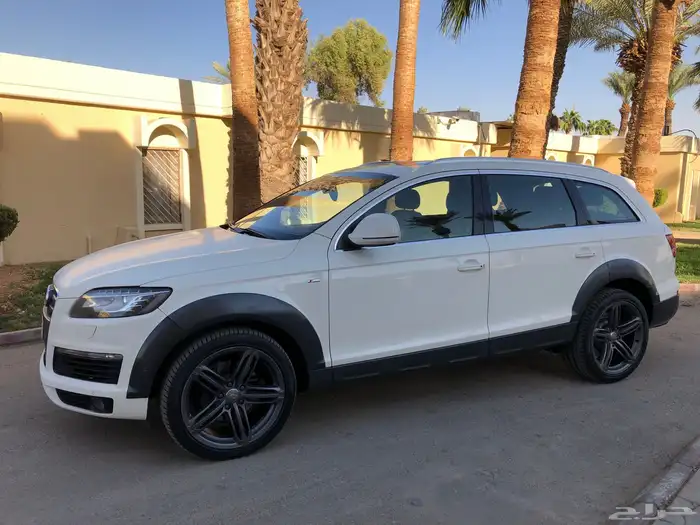 للبيع جيب اودي كيو سفن Q7 نظيف جدا 1