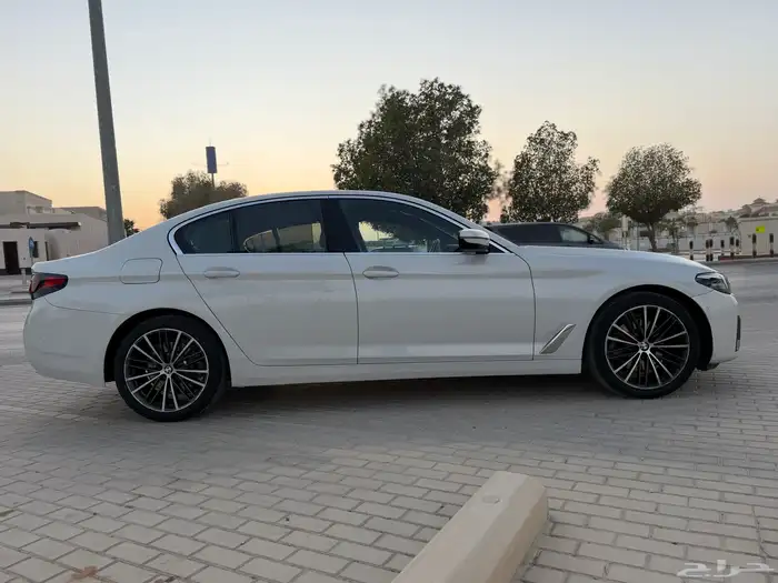 BMW 520i 2023 10