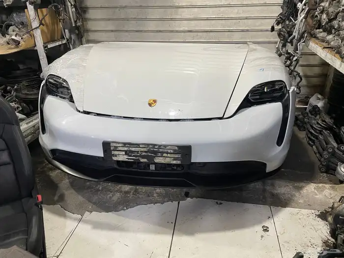 قطع غيار مستورد بورش بنزين وكهرباء بجميع فئاتها 10