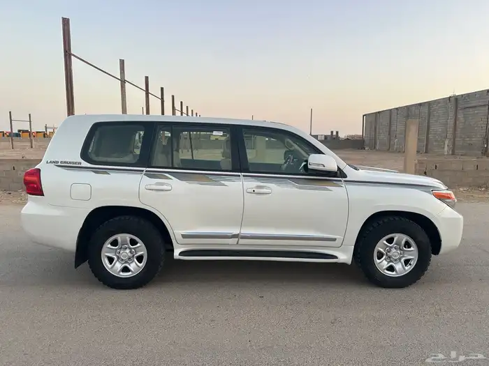 لاندكروزر هدد GX 2014 بريمي فتحه قير تماتيك شرط 7