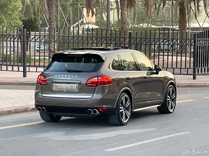 بورش كايين S 2013 فل كامل نظيف جدا منوة المستخدم 28