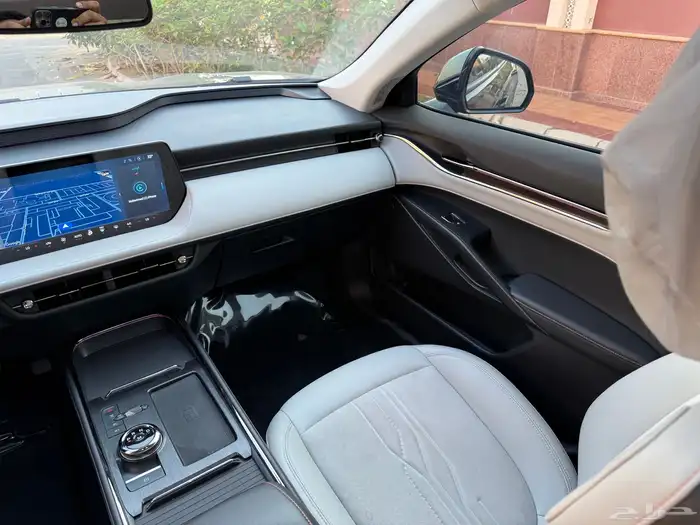 فورد تورس تيتانيوم فل كامل 2025 شبه جديد 34