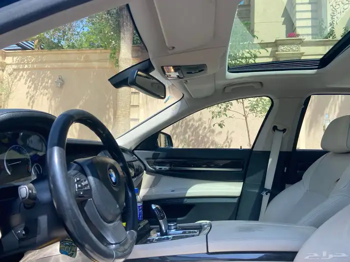 BMW740 2012 6