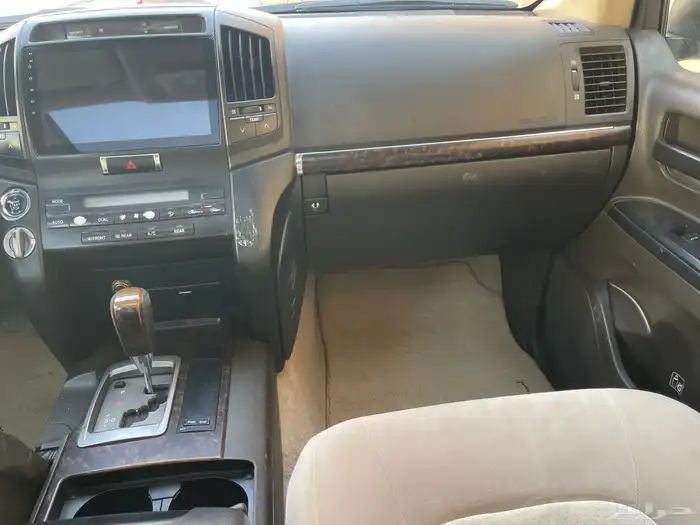 تويوتا- لاند كروزر-2011-GXR-بنزين- V8- -إصدار 60- عام 19