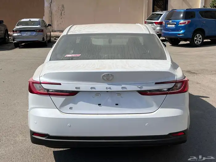تويوتا كامري 2025 E بنزين زيرو عبداللطيف جميل اقل سعر 3