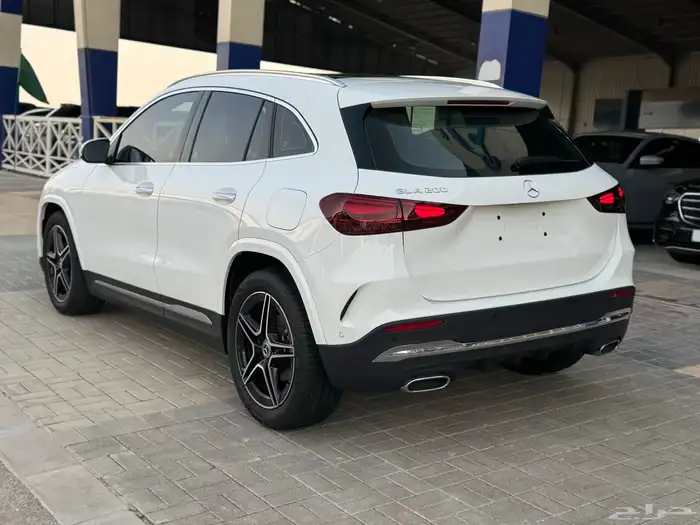 مرسيدس GLA200 2025 KIT AMG عداد 10 الاف 3