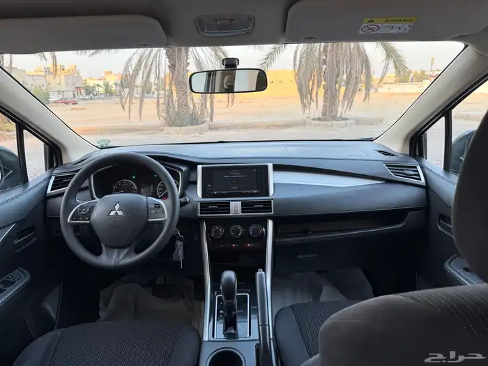 ميتسوبيشي اكسباندر موديل 2022 نظيف عداد قليل 20