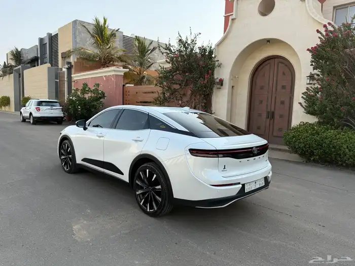 تويوتا كراون ماجستنا 2023 شبه جديد 0