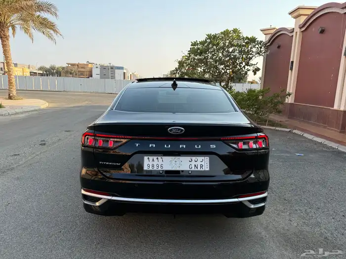 فورد تورس تيتانيوم فل كامل 2025 شبه جديد 4