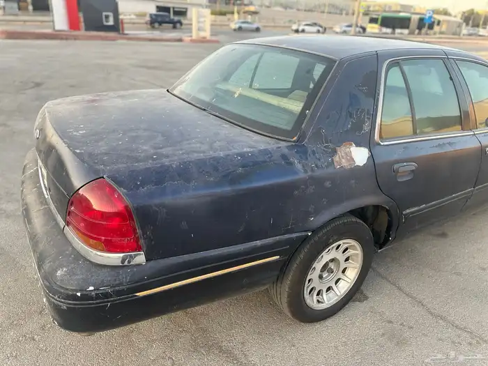 فورد فكتوريا موديل 1999 8