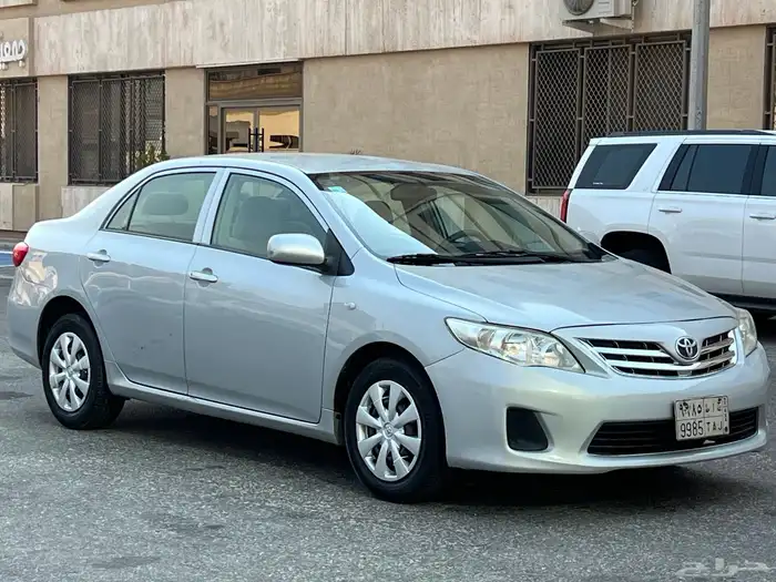 تويوتا كورولا موديل 2013 قمة النظافه 15