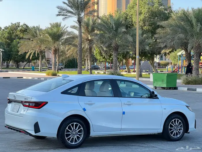 تويوتا يارس موديل 2023 نظيف 15