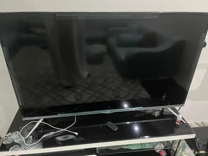 شاشة 50 بوصة مستخدمة ونظيفة جدا 2