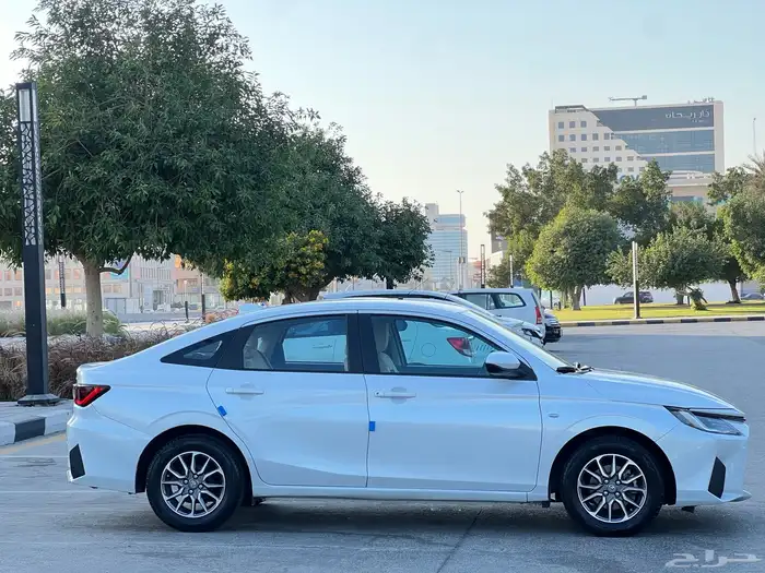 تويوتا يارس موديل 2023 نظيف 16