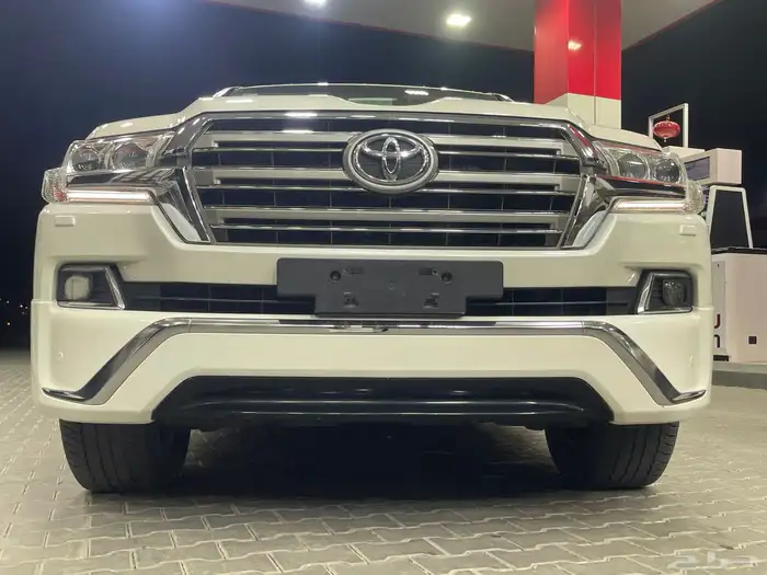 جيب لاندكروزر موديل 2017 وارد عبداللطيف جميل 3