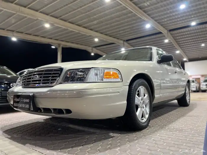 فورد فكتوريا 2011 5