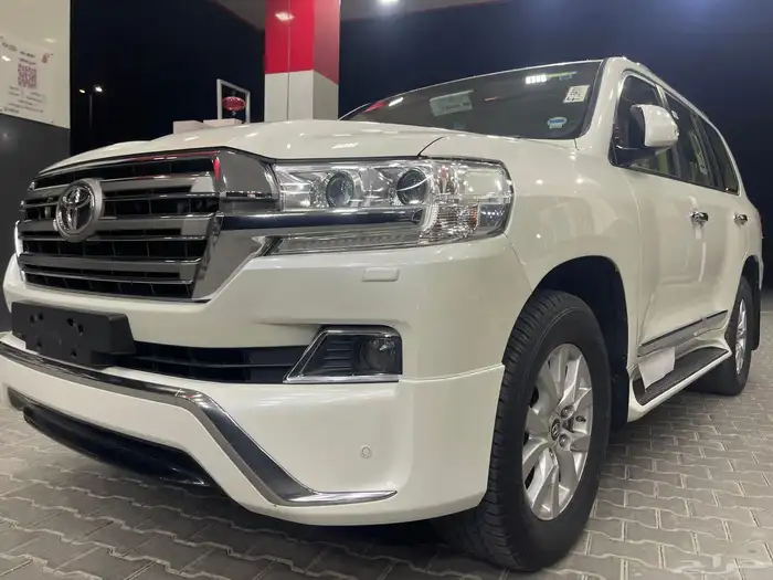 جيب لاندكروزر موديل 2017 وارد عبداللطيف جميل 30