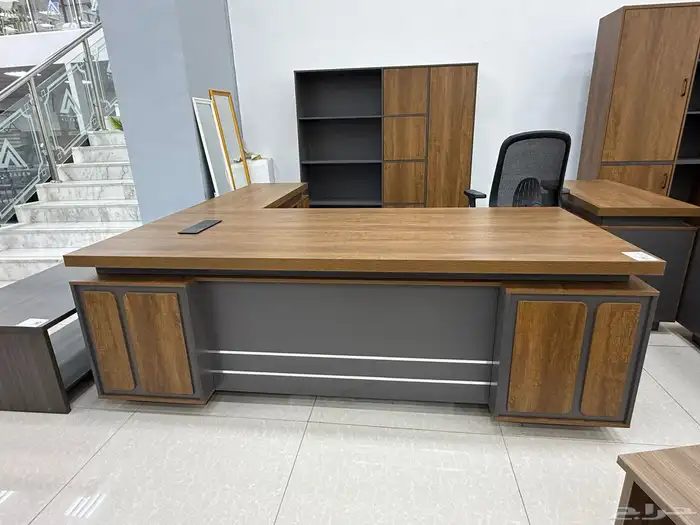 مكاتب ادراية فخمة جميع المقاسات 5