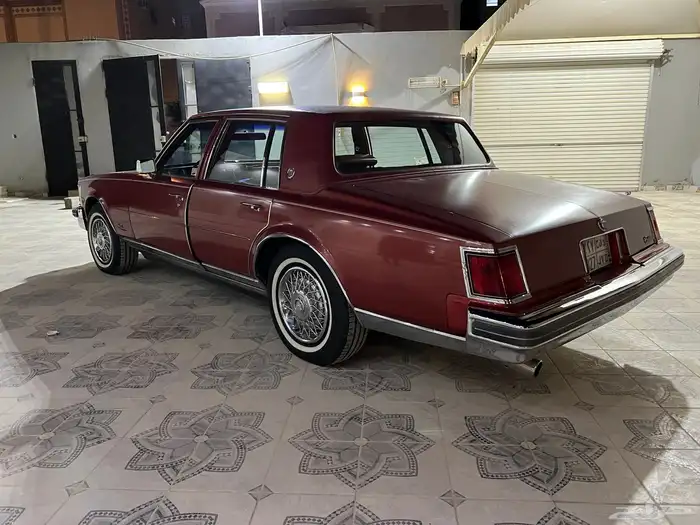 كاديلاك كلاسك Cadillac Seville 1976 4