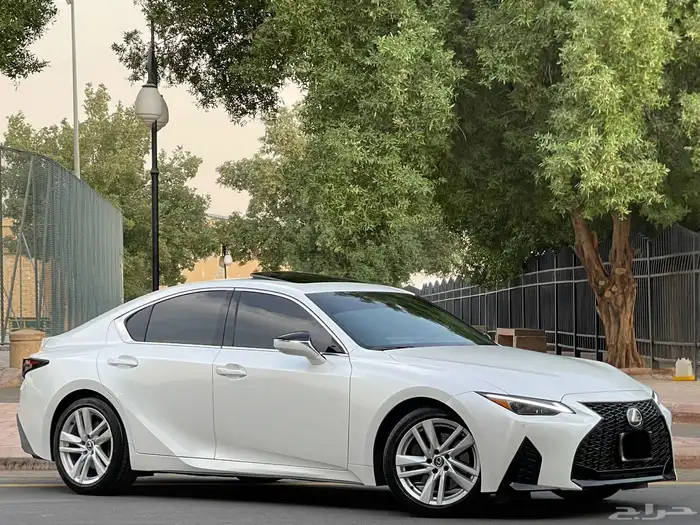 لكزس-IS300-2023(ممشي39الف) 5