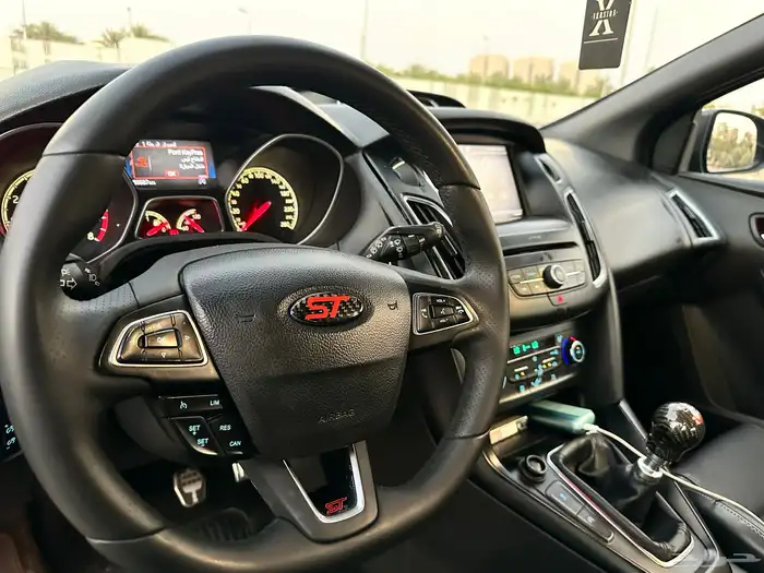 فورد فوكس 2016 ST تيربو وكاله نظيف جدا 32