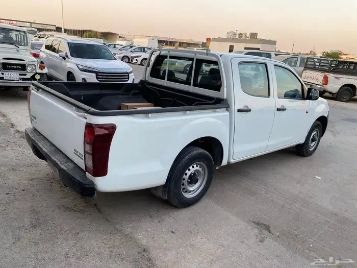 ايسوزو ديماكس بكب غمارتين 2020 5