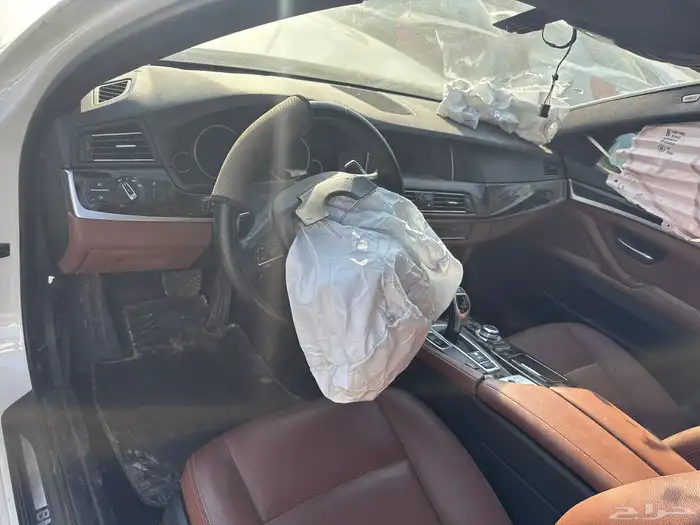 سيارات مصدومه 39