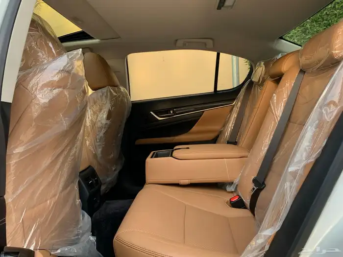 لكزس GS300 موديل 2018 بحالة الوكاله ممشى 26 الف 35
