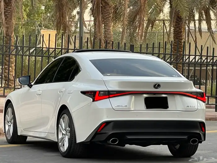 لكزس-IS300-2023(ممشي39الف) 17