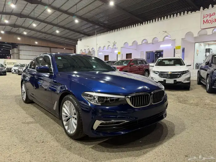 بي ام دبليو الفئة الخامسة 520i 2019 6
