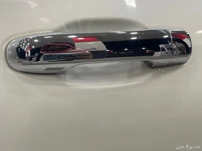 جيب لاندكروزر موديل 2017 وارد عبداللطيف جميل 16