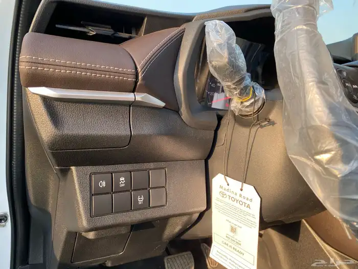 تويتا يارس2024 ممشي 11 الف y plus 17