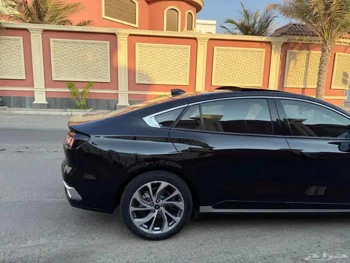 فورد تورس تيتانيوم فل كامل 2025 شبه جديد 5