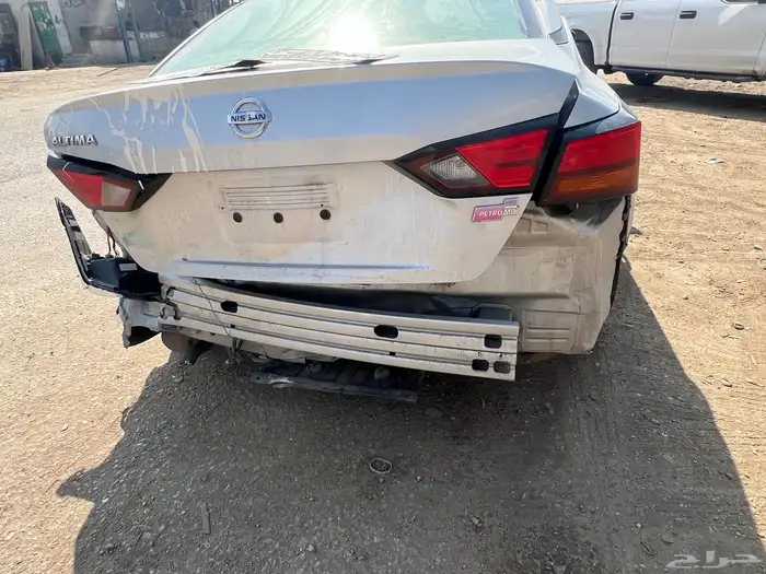 نيسان ألتيماء 5