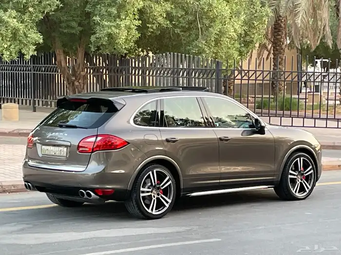 بورش كايين S 2013 فل كامل نظيف جدا منوة المستخدم 30