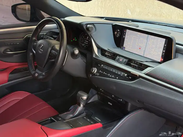 لكزس es350 F sport موديل 2021 38