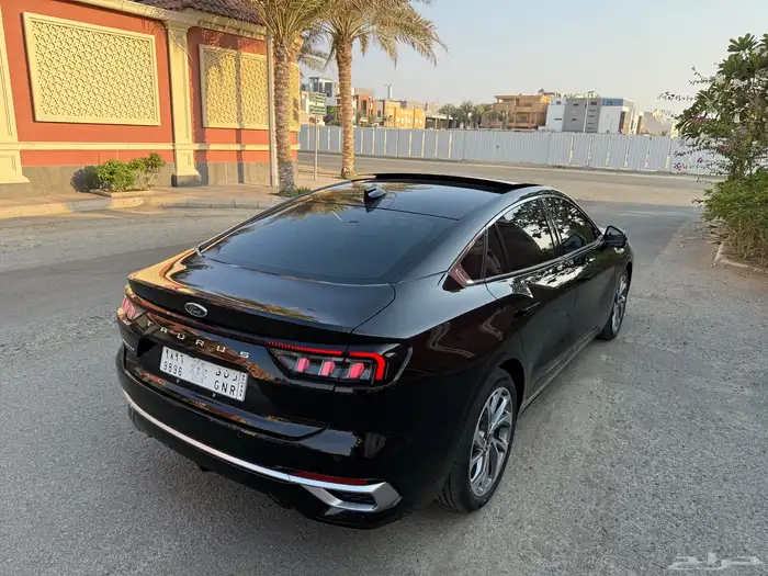 فورد تورس تيتانيوم فل كامل 2025 شبه جديد 3