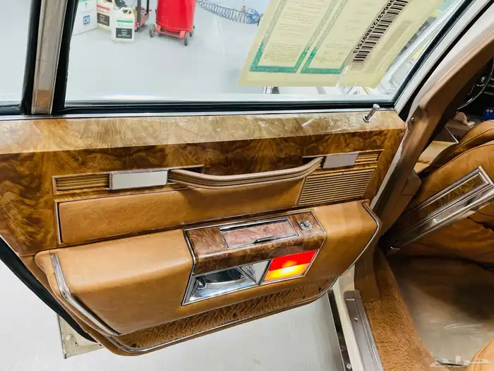 للبيع بيوك 81 بارك افينيو 12