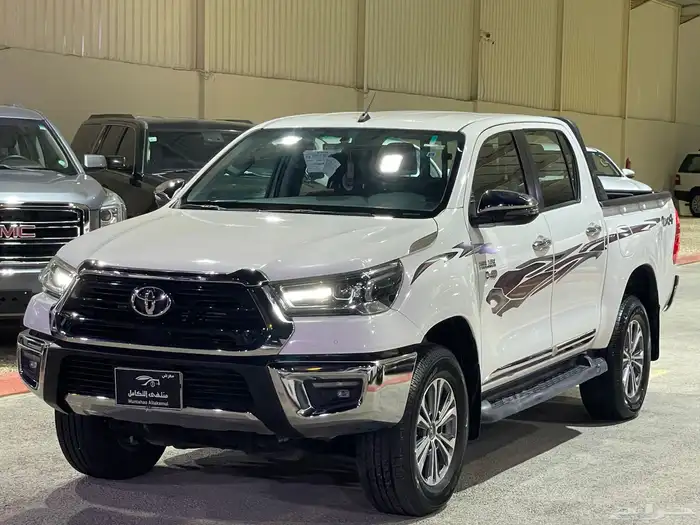 تويوتا هايلوكس 2023 ممشى 48 الف شرط الشرط فل ديزل 3