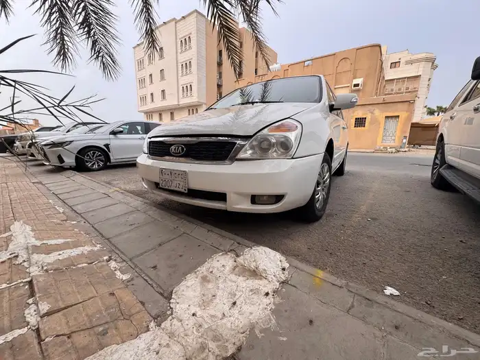 كيا كرنفال 2015 4