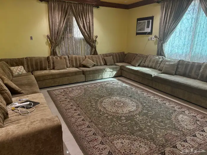 للبيع كنب مجلس مستعمل 0