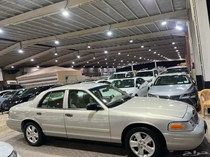 فورد فكتوريا 2011 10