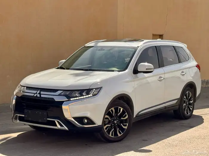 متسبيشي اوتلاندر فل كامل دبل 2021 1