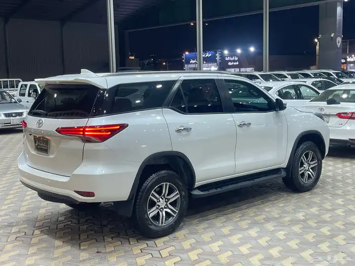 تويوتا فورتشنر بنزين موديل 2025 Gx دبل 3