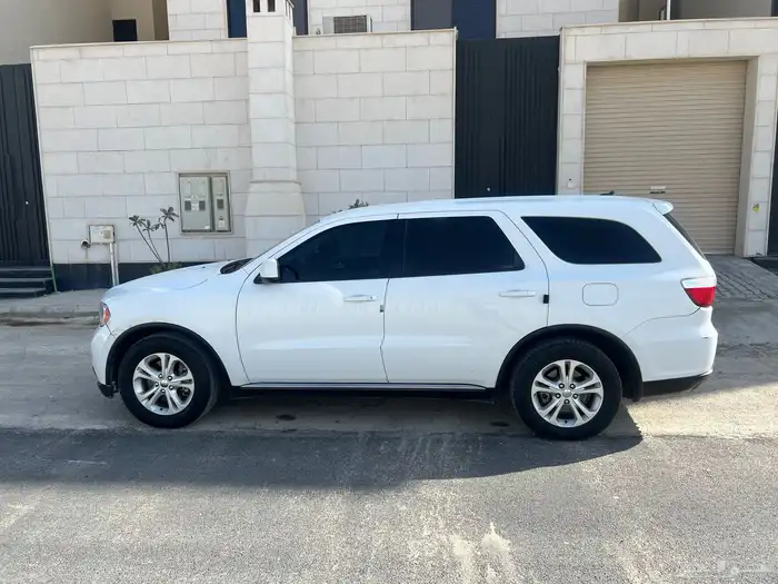 سياره دوج درانقو 2013 6