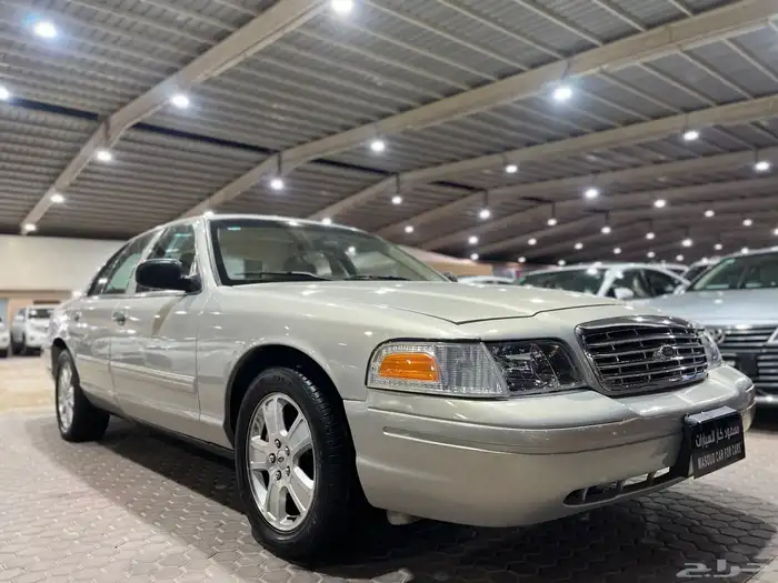 فورد فكتوريا 2011 8