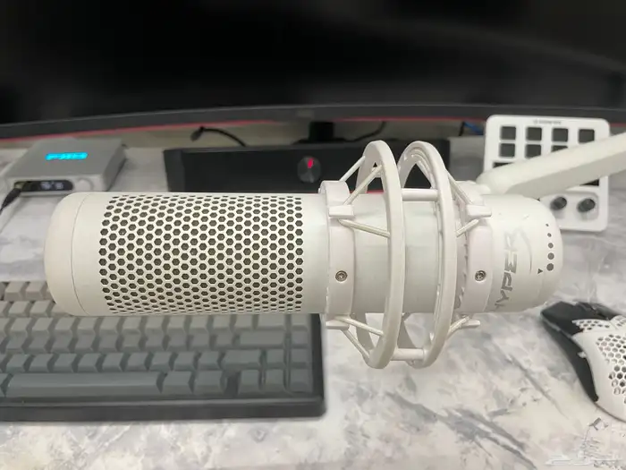 مايك هايبر اكس كوادكاست S الابيض 0