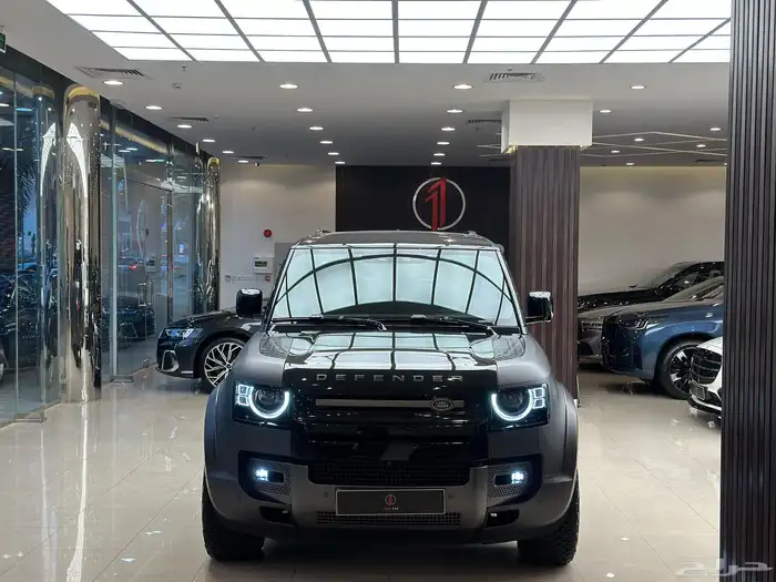 LAND ROVER DEFENDER 2023 V8 0