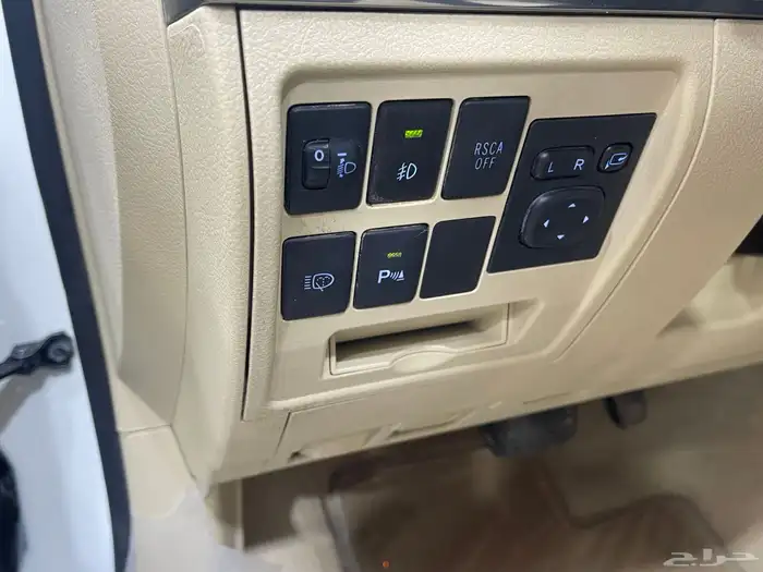 جيب لاندكروزر موديل 2017 وارد عبداللطيف جميل 7